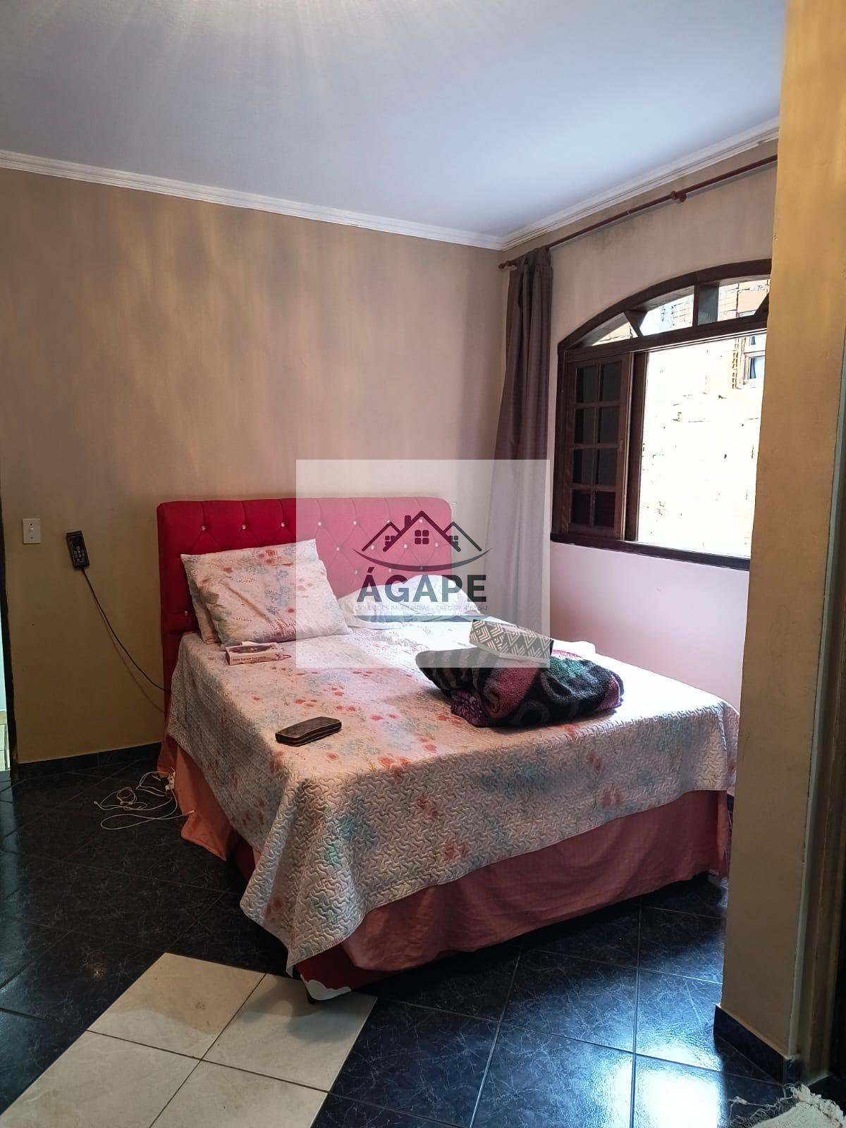 Casa à venda com 3 quartos, 1 suíte, 2 vagas e 200m² no Jardim Saint Moritz, Taboão da Serra (SP) — foto 14 de 30