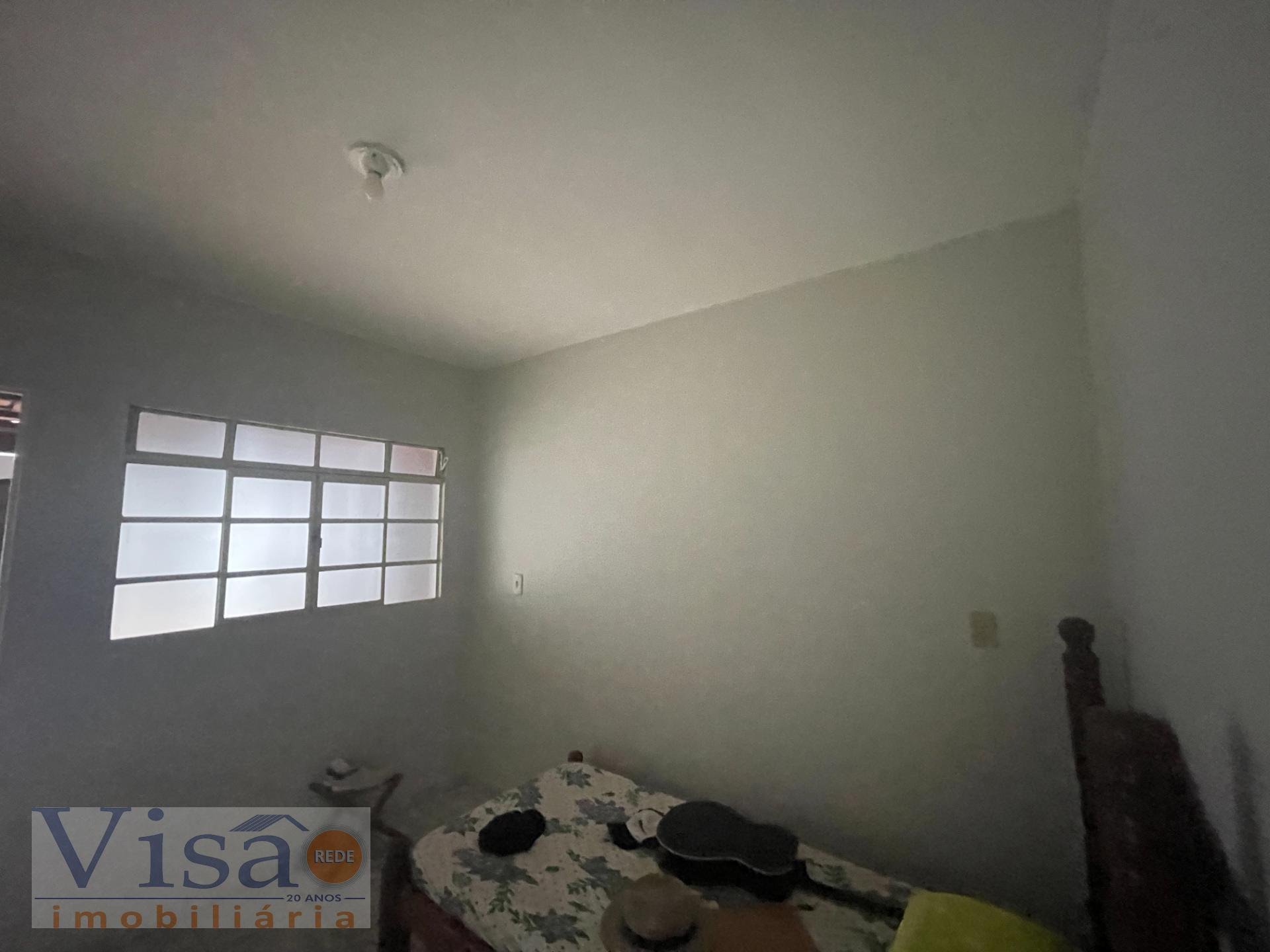 Casa à venda com 3 quartos, 1 banheiro, 2 vagas e 100m² no Cidade Jardim, Paracatu (MG) — foto 6 de 15
