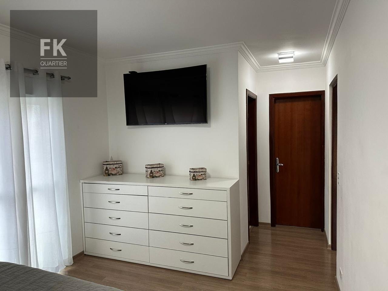 Casa à venda com 4 quartos, 3 suítes, 4 vagas e 308m² no Alphaville, Santana de Parnaíba (SP) — foto 27 de 30