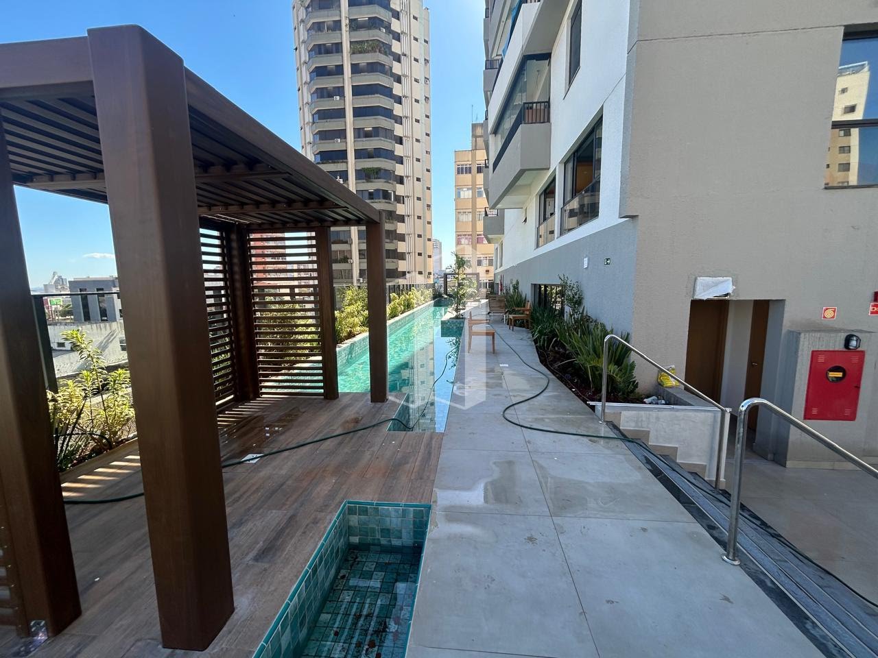 Apartamento à venda com 3 quartos, 3 suítes, 2 vagas e 94m² no Setor Central, Goiânia (GO) — foto 17 de 30