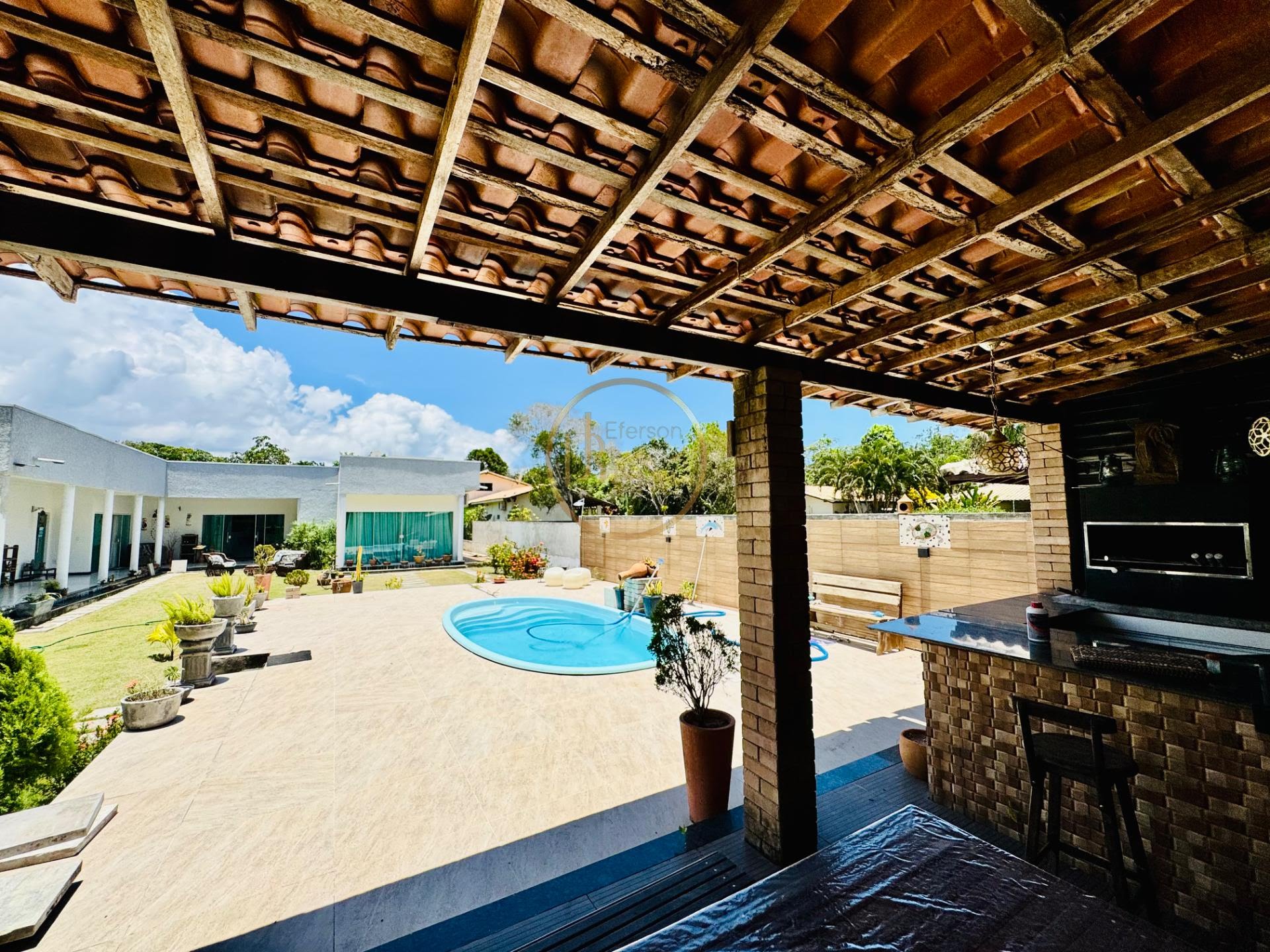 Casa à venda com 4 quartos, 3 suítes, 10 vagas e 250m² no Coroa Vermelha, Santa Cruz Cabrália (BA) — foto 21 de 23