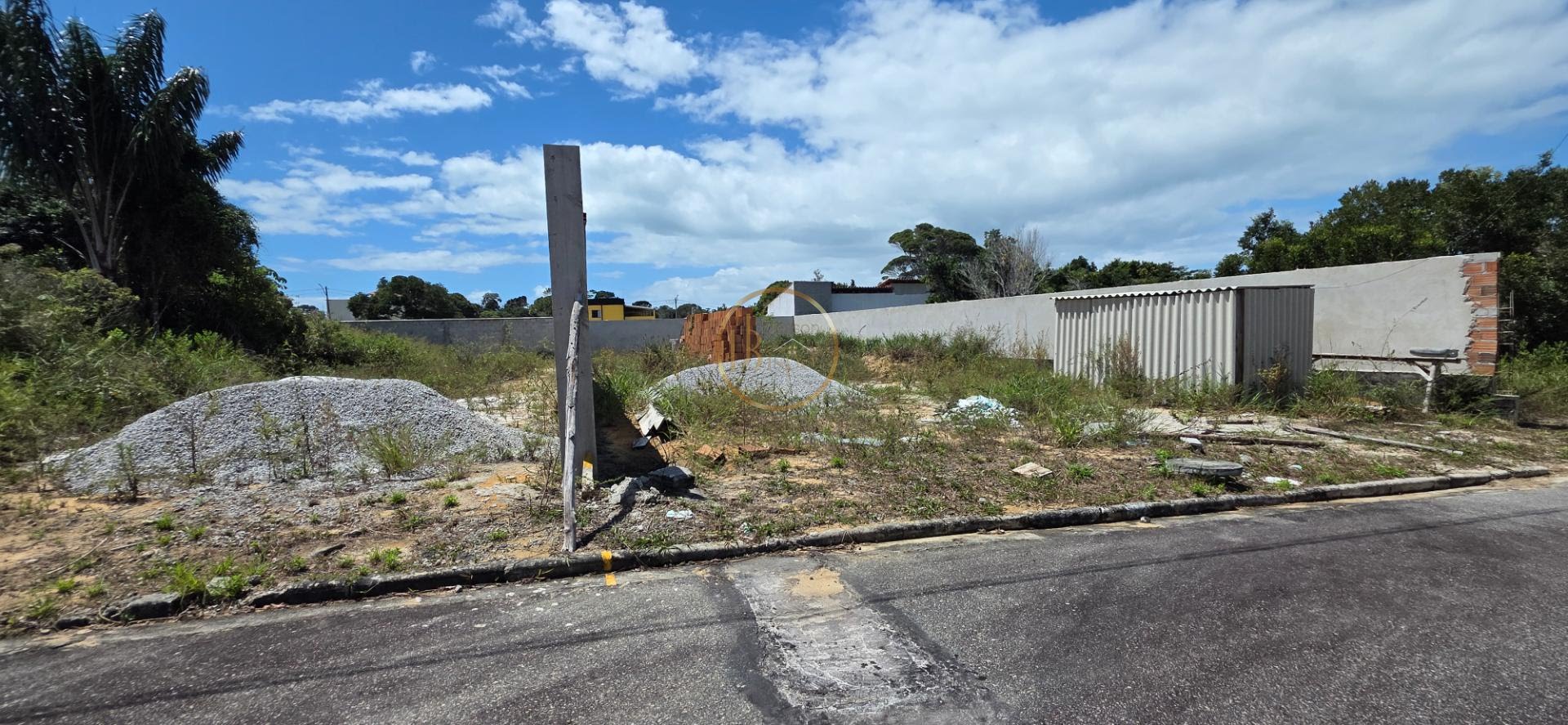 Terreno à venda com 500m² de terreno no Taperapuan, Porto Seguro — foto principal