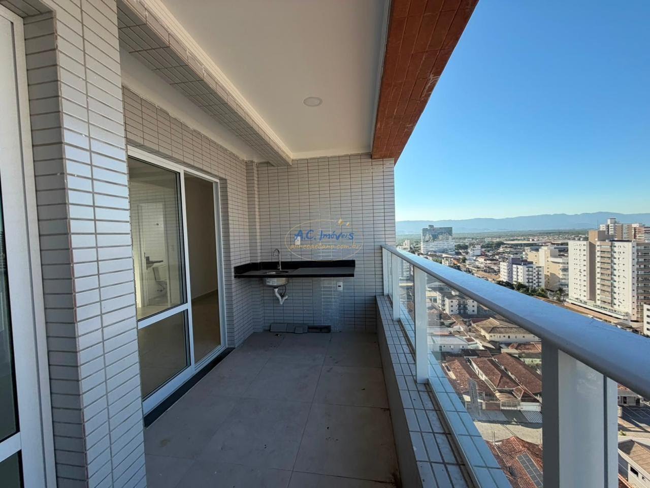Apartamento à venda com 4 quartos, 3 suítes, 2 vagas e 135m² no Guilhermina, Praia Grande (SP) — foto 15 de 29