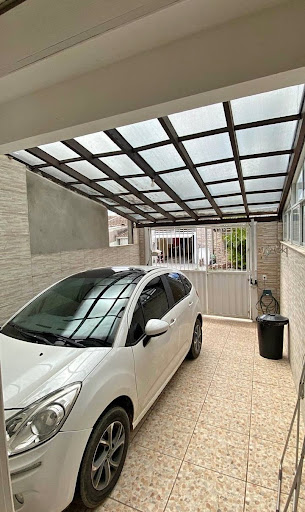 Sobrado em Bairro Areias  -  Camboriú
