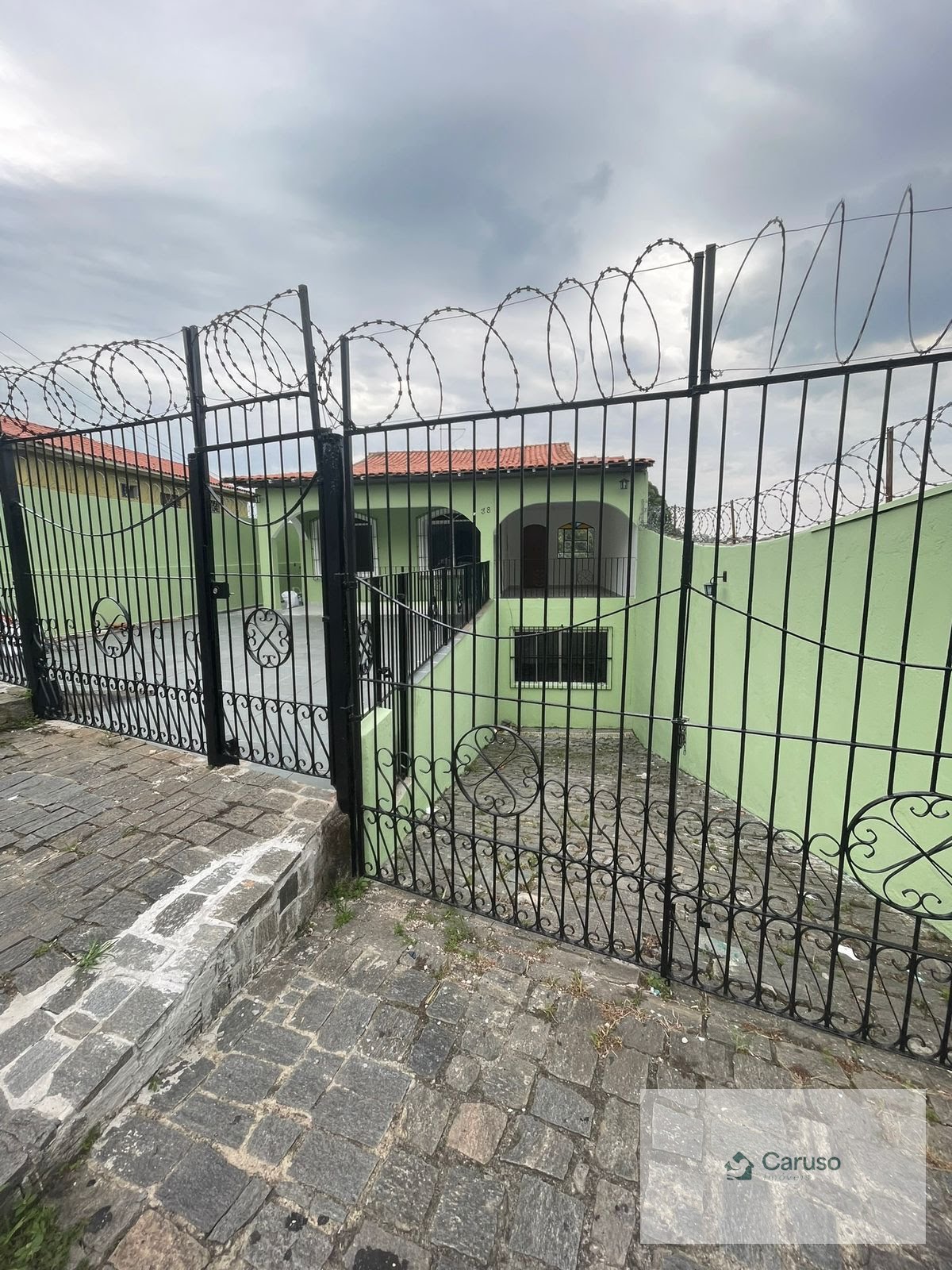 Comercial para alugar com 4 banheiros, 5 vagas e 220m² no Vila Riman, Arujá (SP) — foto 2 de 29