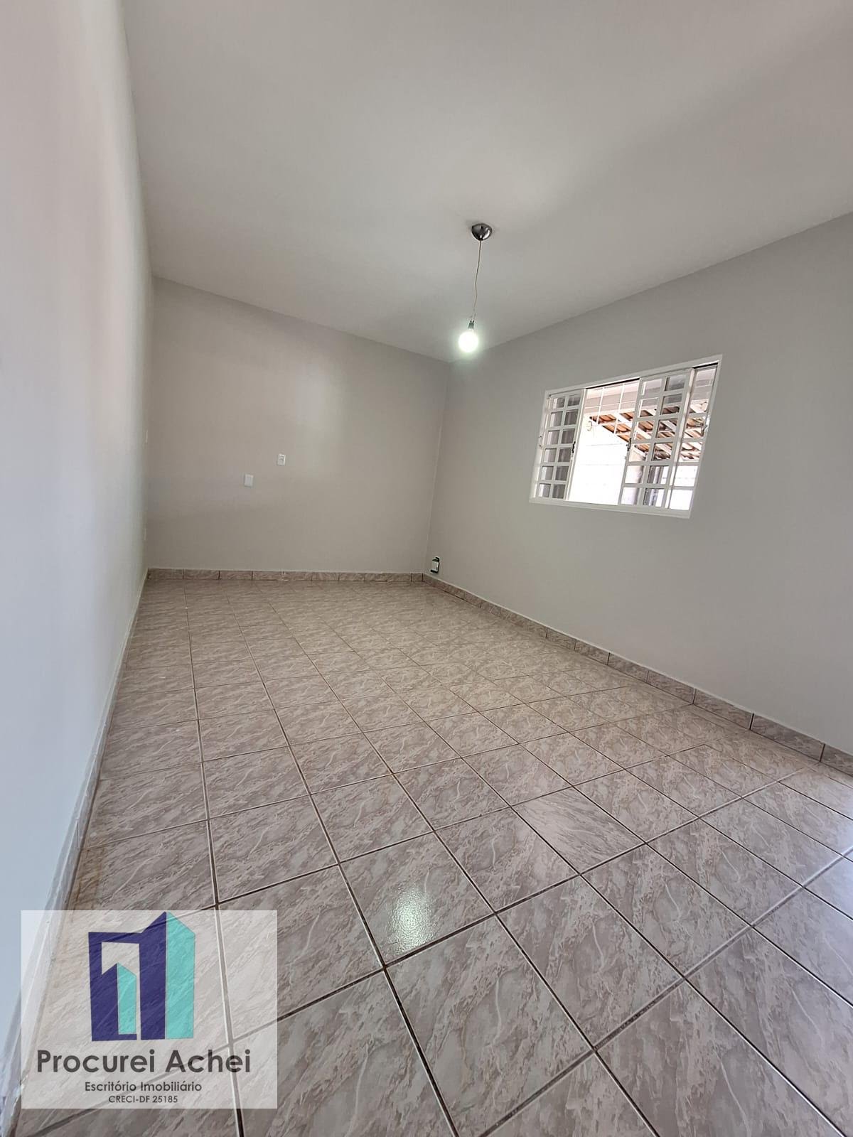 Casa à venda com 3 quartos, 2 banheiros, 3 vagas e 200m² no Setor Residencial Leste (planaltina), Brasília (DF) — foto 11 de 13