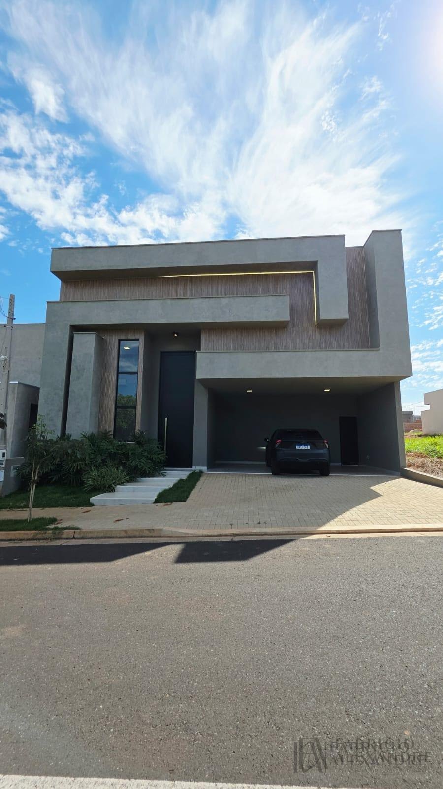 Casa à venda com 3 quartos, 1 banheiro, 4 vagas e 190m² no Sem Bairro, São José do Rio Preto — foto principal