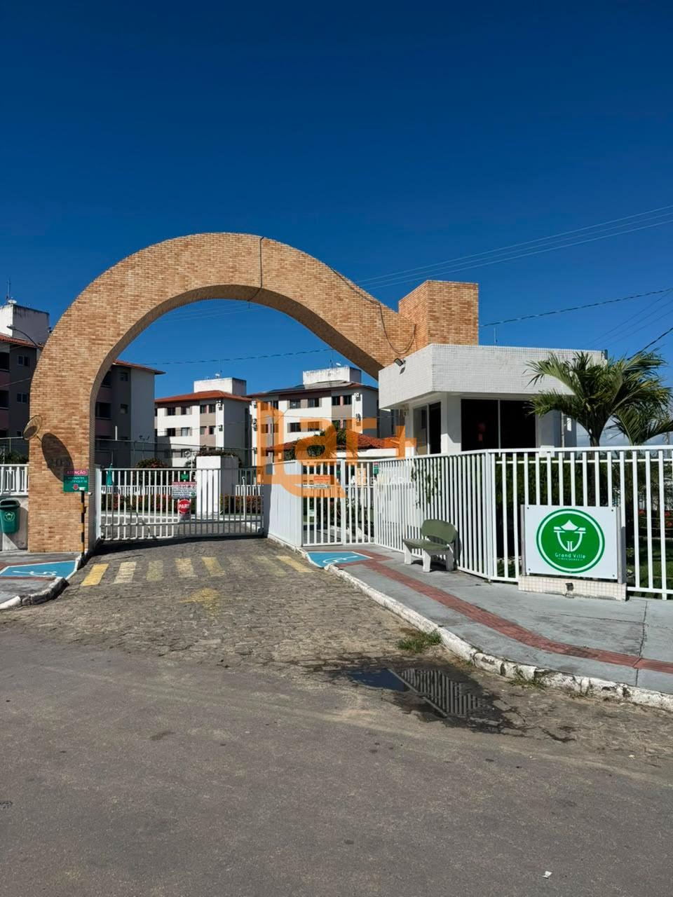 Apartamento para alugar com 2 quartos, 1 banheiro, 1 vaga e 47m² no Zona de Expansão (olhos D'agua), Barra dos Coqueiros — foto principal