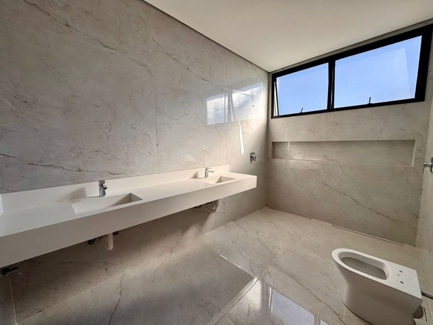 Casa à venda com 4 quartos, 4 suítes e 335m² no Alphaville, Ribeirão Preto (SP) — foto 21 de 30