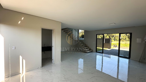 Triplex de Alto Padrão em Balneário Brejatuba - Guaratuba PR
