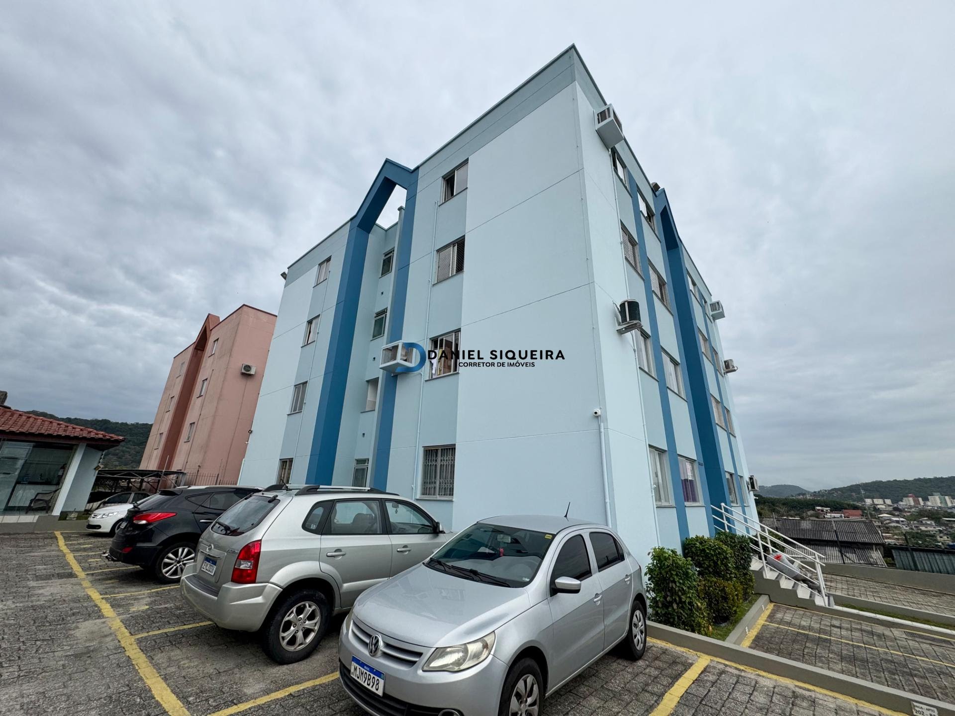 Apartamento à venda com 2 quartos, 1 banheiro, 1 vaga e 50m² no Serraria, São José (SC) — foto 2 de 27