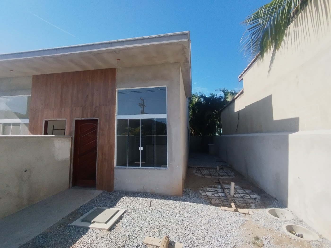 Casa à venda com 3 quartos, 2 banheiros, 2 vagas e 224m² no Verdes Mares, Rio das Ostras — foto principal