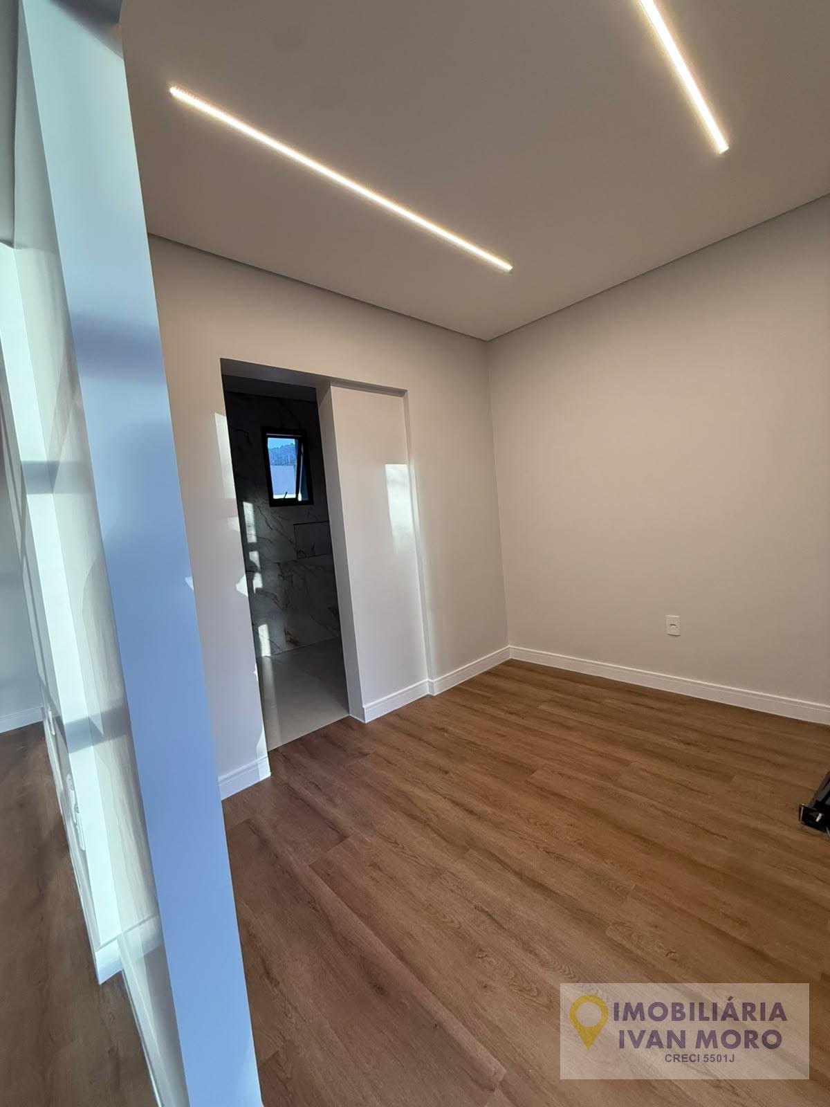 Casa à venda com 3 quartos, 1 suíte, 2 vagas e 192m² no Canasvieiras, Florianópolis (SC) — foto 16 de 30