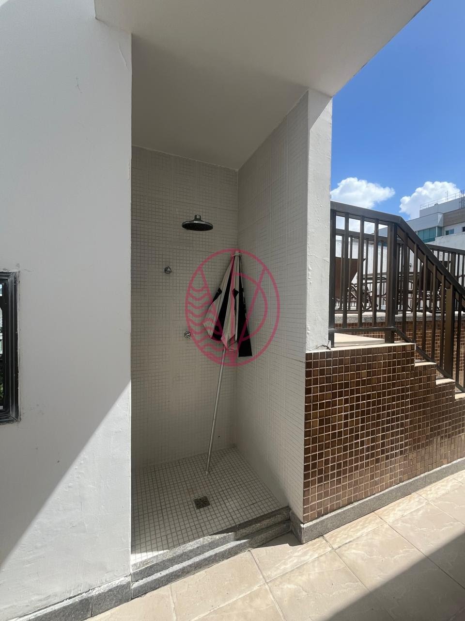 Casa à venda com 4 quartos, 3 suítes, 4 vagas e 340m² no Pituba, Salvador (BA) — foto 18 de 30