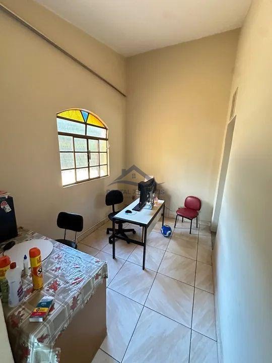 Casa à venda com 2 quartos, 1 banheiro, 3 vagas e 390m² no Novo Horizonte, Sete Lagoas (MG) — foto 9 de 14