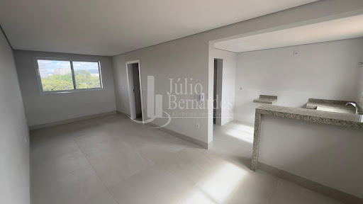 Apartamento à venda em Todos os Santos, Montes Claros | 82m²