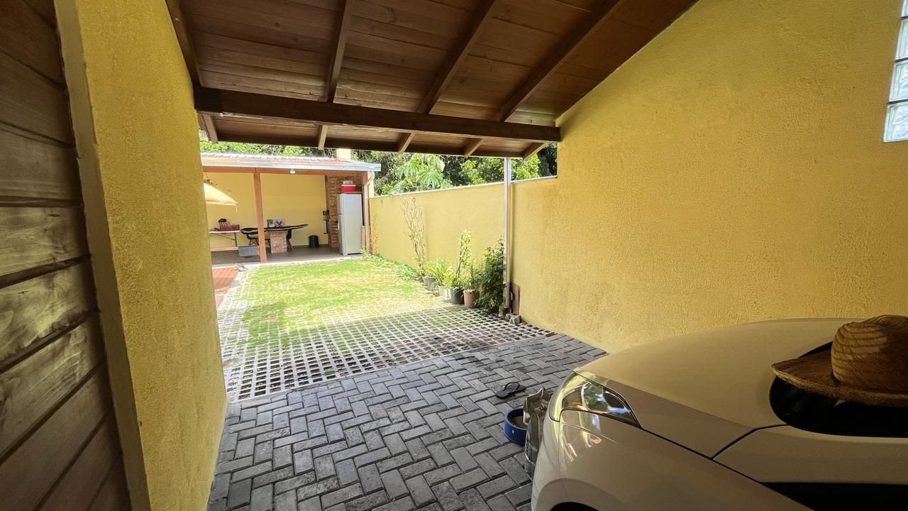 Garagem coberta
