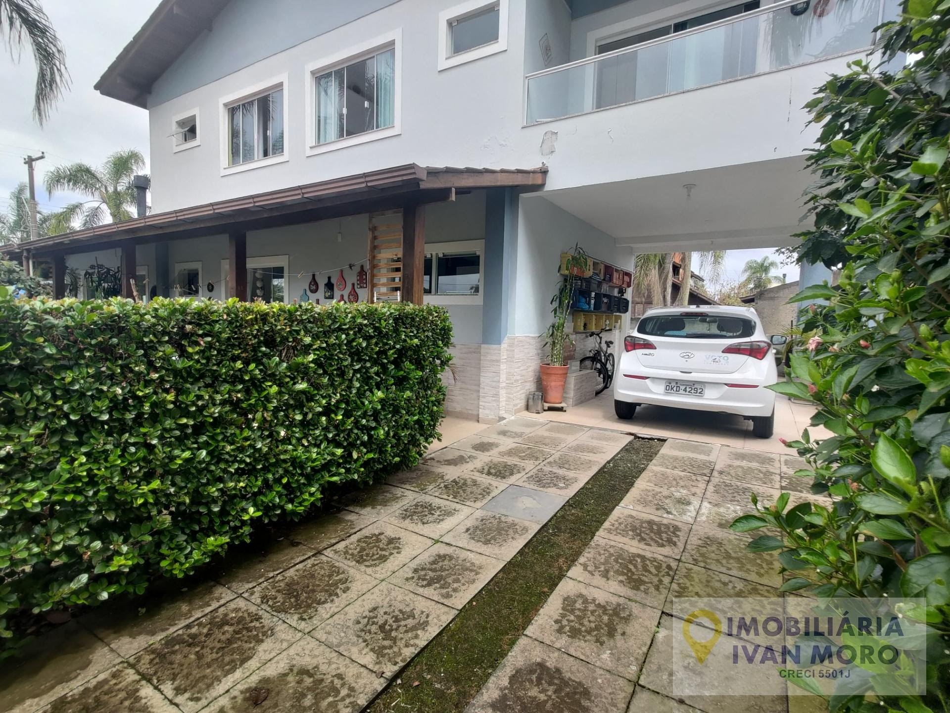 Casa à venda com 4 quartos, 3 suítes, 2 vagas e 230m² no Daniela, Florianópolis (SC) — foto 3 de 30