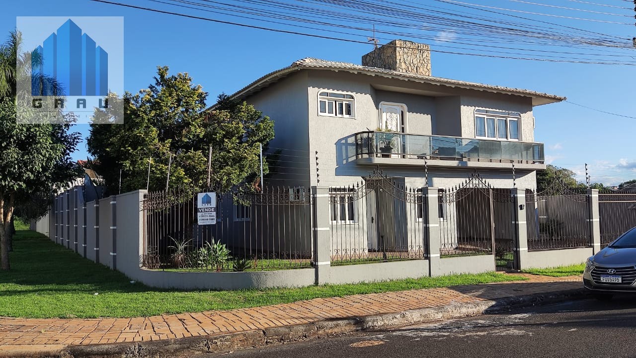 Sobrado de alto padrão no Jardim Ipê  -  Foz do Iguaçu