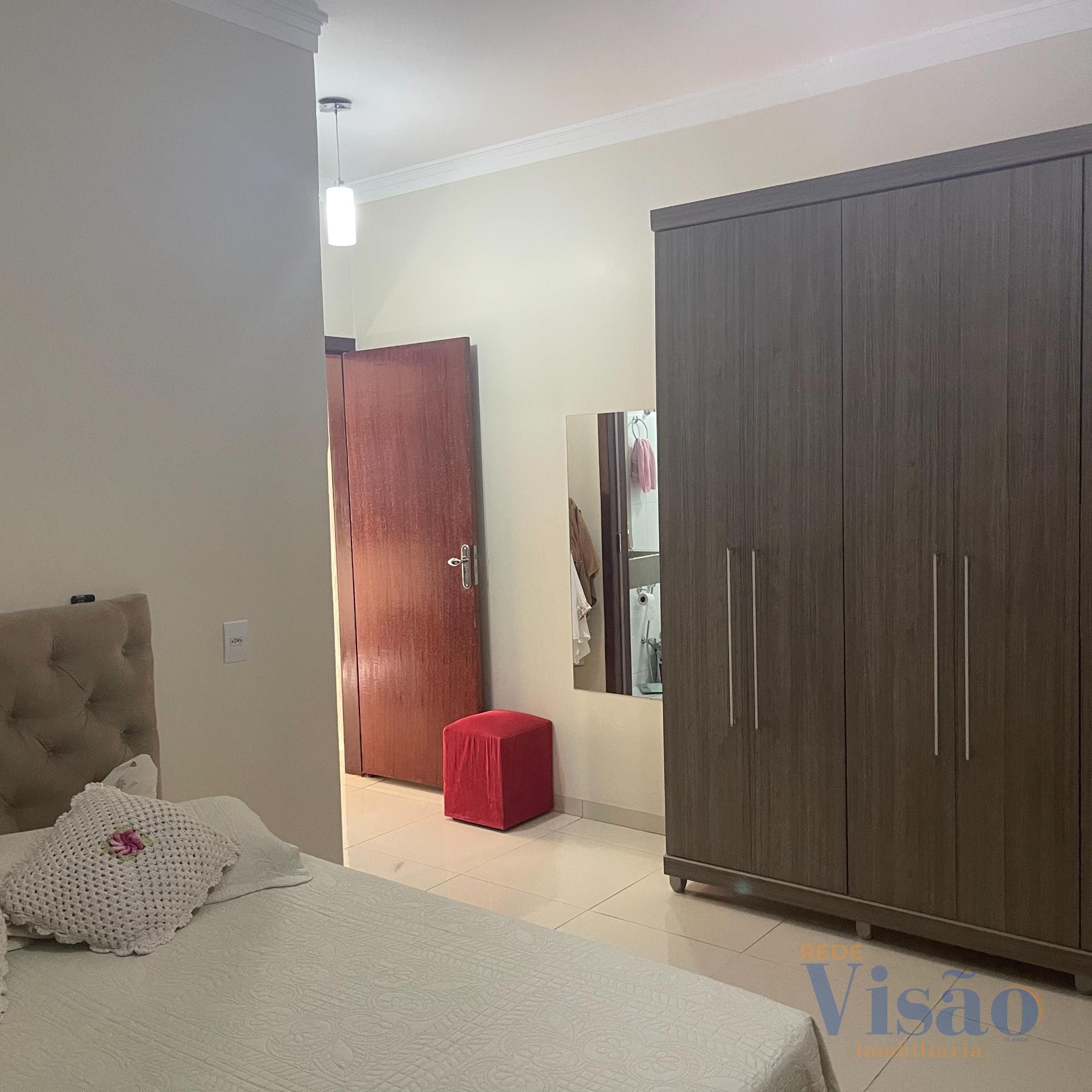 Casa à venda com 3 quartos, 1 suíte, 2 vagas e 150m² no Bairro Vila Mariana, Paracatu (MG) — foto 20 de 27