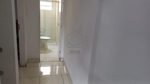 Casa à Venda em Vila Urupes, Suzano - 2 Dormitórios