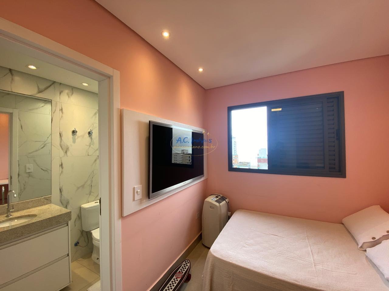 Apartamento à venda com 3 quartos, 3 suítes, 2 vagas e 145m² no Guilhermina, Praia Grande (SP) — foto 2 de 30