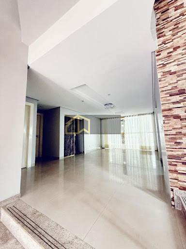 Casa de Condomínio em Residencial Alphaville Flamboyant  -  Goiânia