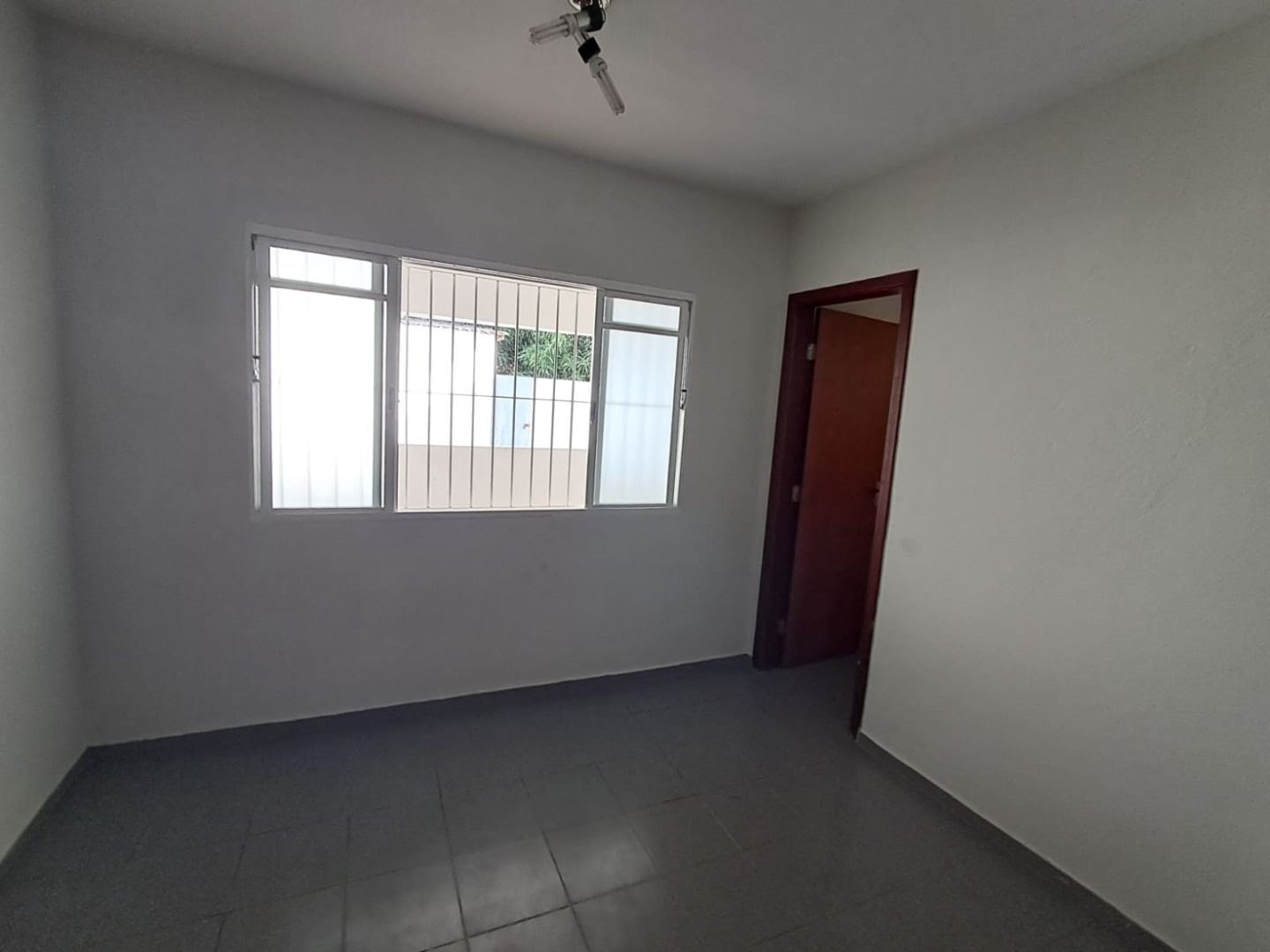 Casa à venda com 6 banheiros, 3 vagas e 211m² no Vila Santana, Sorocaba (SP) — foto 6 de 30