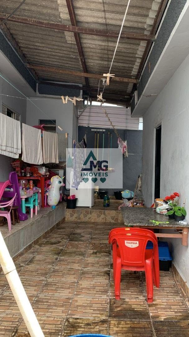 Casa à venda com 4 quartos, 1 suíte, 2 vagas e 200m² no Vila Bela Vista, Três Corações (MG) — foto 17 de 30