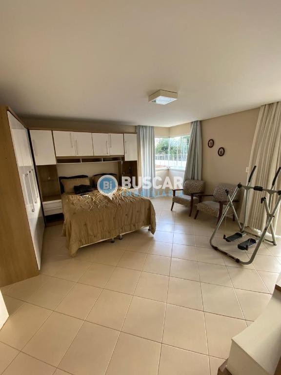 Casa à venda com 4 quartos, 3 suítes, 3 vagas e 526m² no Sim, Feira de Santana (BA) — foto 20 de 29