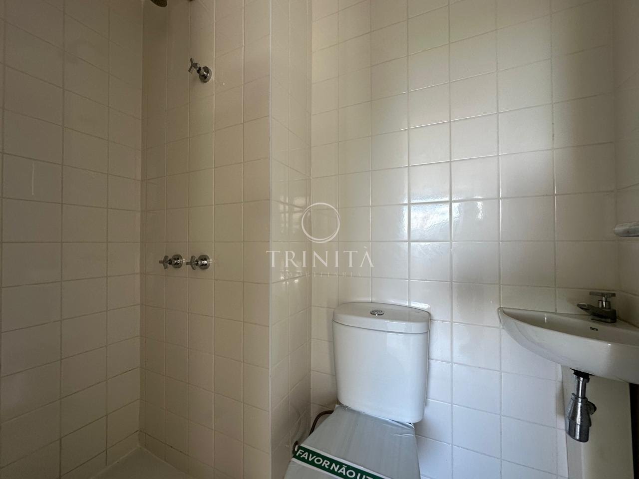 banheiro-trinitaimobiliaria-puraporartefacto