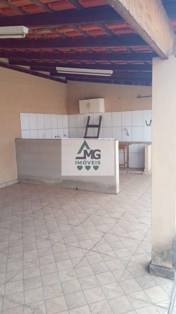 Casa à venda com 5 quartos, 2 vagas e 177m² no Vila Lima, Três Corações (MG) — foto 10 de 12