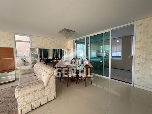Casa 4 Suítes à Venda em Alphaville, 350m², Santana de Parnaíba