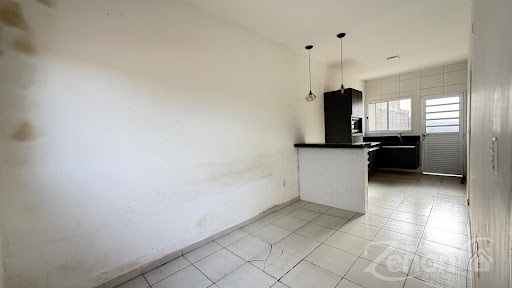 Casa à Venda no Condomínio Ecoville 2 em Adamantina