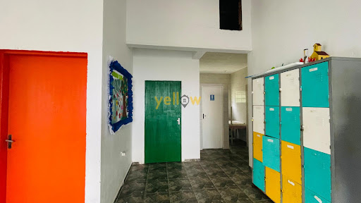 Espaço Comercial em Terreno de 1.000m² – Versátil para Escola, Empresas ou Construção Residencial/Prédio