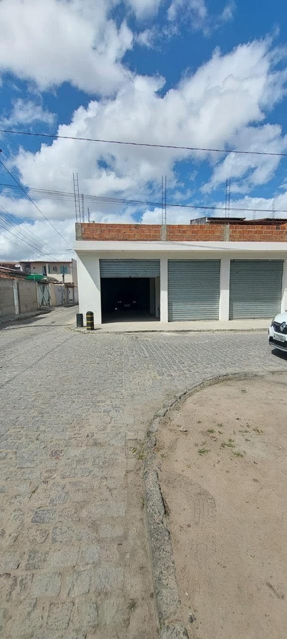 Comercial para alugar com 1 banheiro e 180m² no Cidade Nova, Feira de Santana (BA) — foto 2 de 4