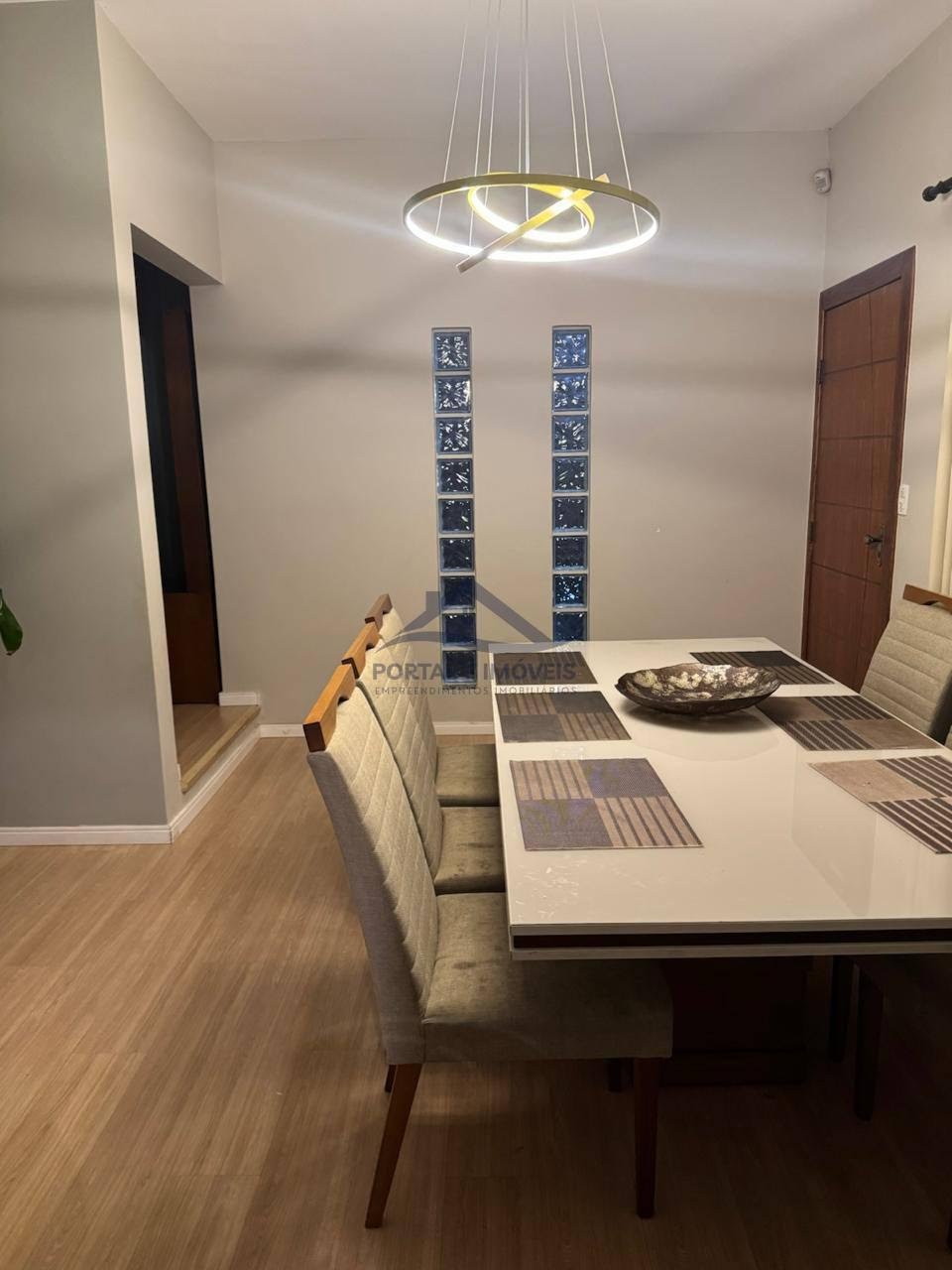 Casa à venda com 3 quartos, 1 suíte, 2 vagas e 180m² no Iporanga, Sete Lagoas (MG) — foto 4 de 21