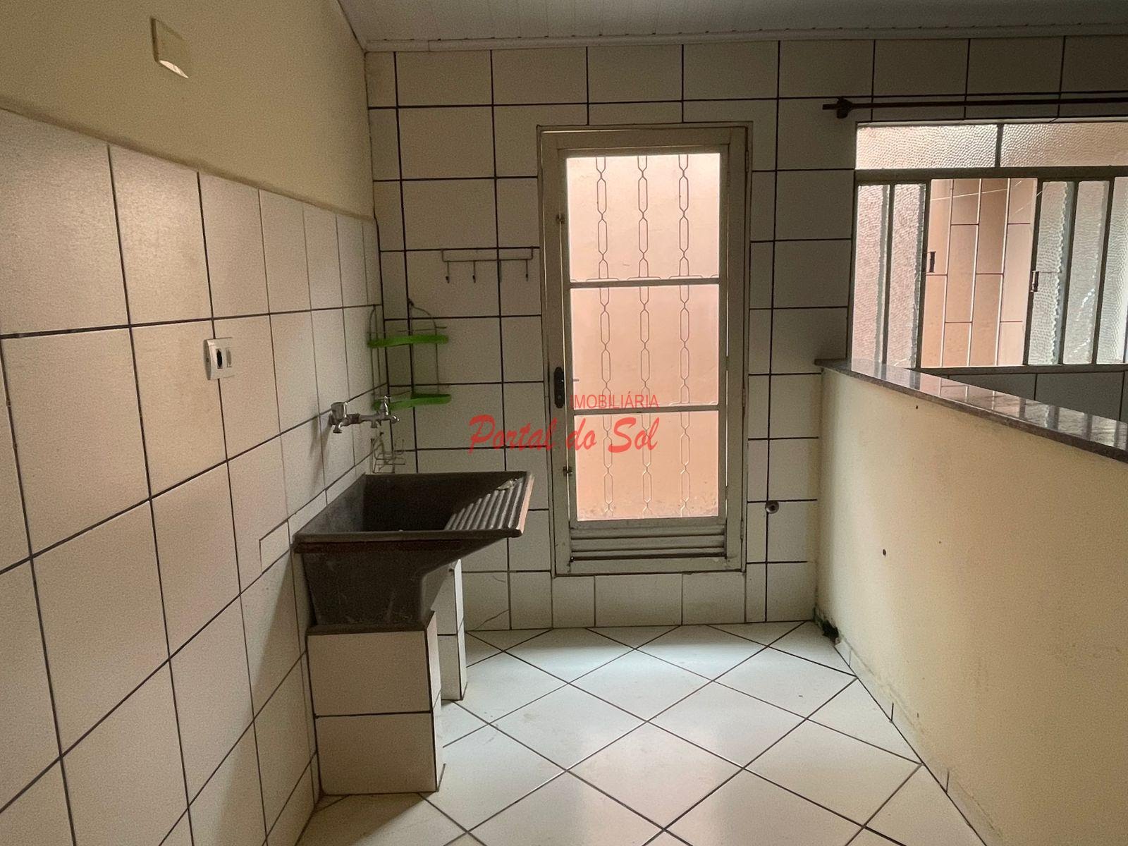 Casa à venda com 3 quartos, 1 banheiro e 1 vaga no Jardim São Pedro, Santo Antônio da Platina (PR) — foto 5 de 13