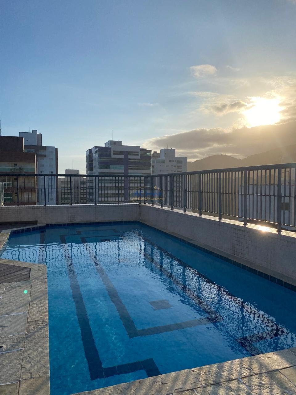 Apartamento para alugar com 4 quartos, 1 suíte, 2 vagas e 138m² no Jardim Caiahu, Mongaguá (SP) — foto 5 de 30