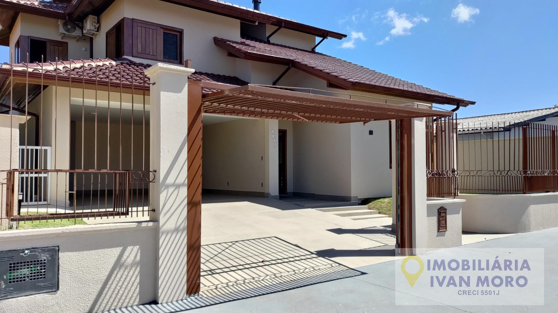 Casa para alugar com 3 quartos, 1 suíte, 4 vagas e 250m² no Daniela, Florianópolis (SC) — foto 3 de 30
