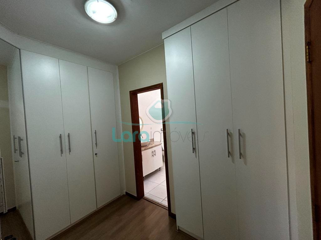 Casa à venda com 3 quartos, 1 suíte, 2 vagas e 233m² no Riviera Fluminense, Macaé (RJ) — foto 29 de 30