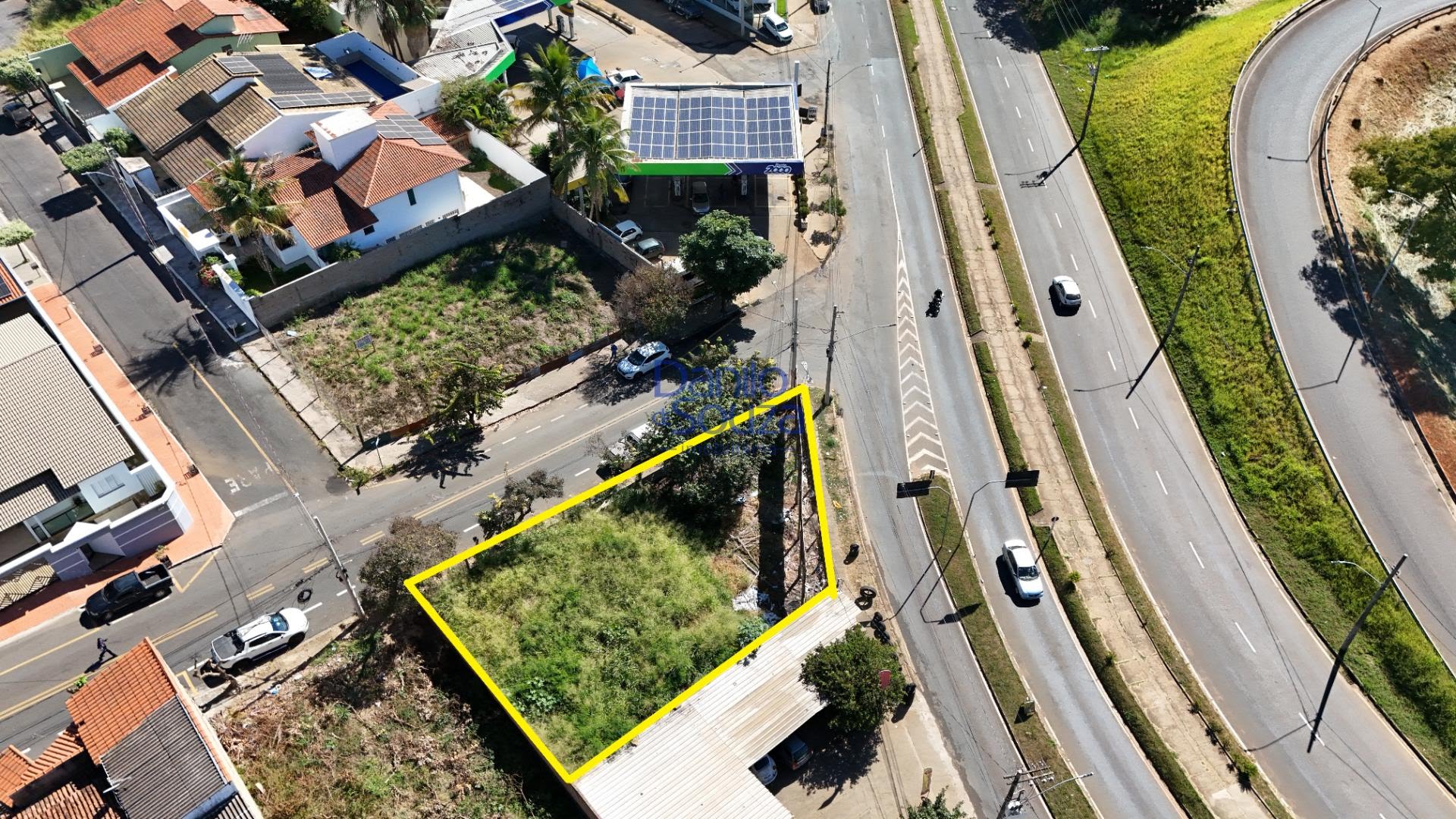 Terreno à venda com 404m² de terreno no Centro, Araxá — foto principal