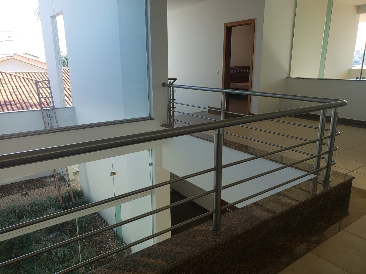 sobrado-a-venda-4-quartos-4-suites-5-vagas-morada-