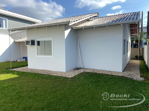 Casa a venda em condominio no bairro Vila Nova, joinville SC