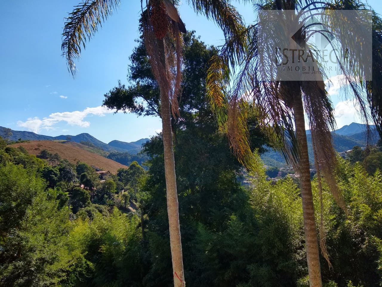 Casa à venda com 2 quartos, 1 suíte, 4 vagas e 1860m² no Samambaia, Petrópolis (RJ) — foto 9 de 21