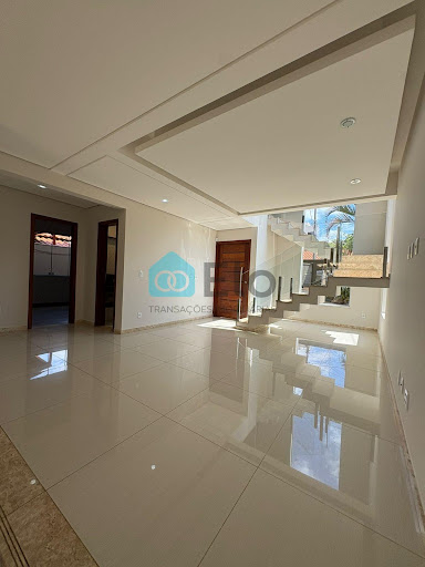 Casa em Lundcéia  -  Lagoa Santa