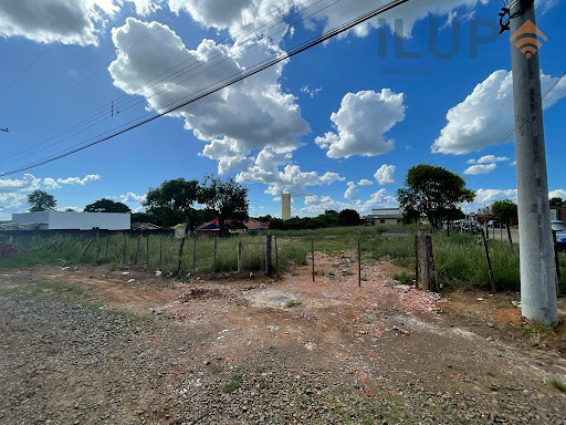Terreno em área com grande potencial comercial