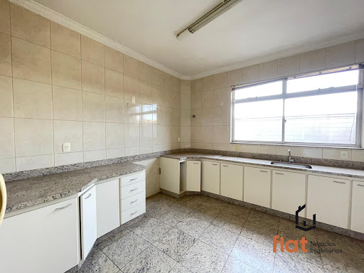 Apartamento à Venda no Centro de Pará de Minas, 2 Quartos, 100m²