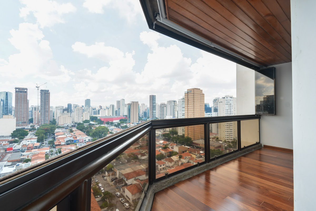 Apartamento à venda com 2 quartos, 4 banheiros, 2 vagas e 151m² no Vila Nova Conceição, São Paulo — foto principal