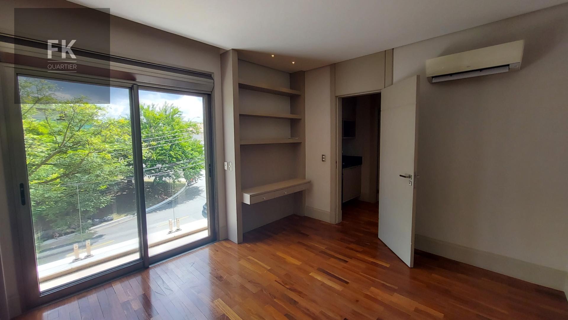 Casa à venda com 4 quartos, 4 suítes, 6 vagas e 448m² no Alphaville Conde II, Barueri (SP) — foto 21 de 30